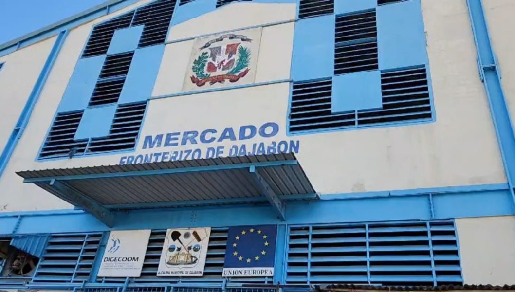 Comerciantes-en-Dajabón-ven-registro-biométrico-como-el-gran-obstáculo-para-el-desarrollo-del-mercado-1140x646