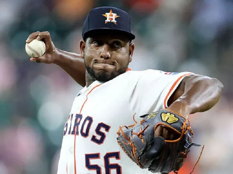 Ronel-Blanco-de-los-Astros-de-Houston-gano-a-los-Azulejos-de-Toronto